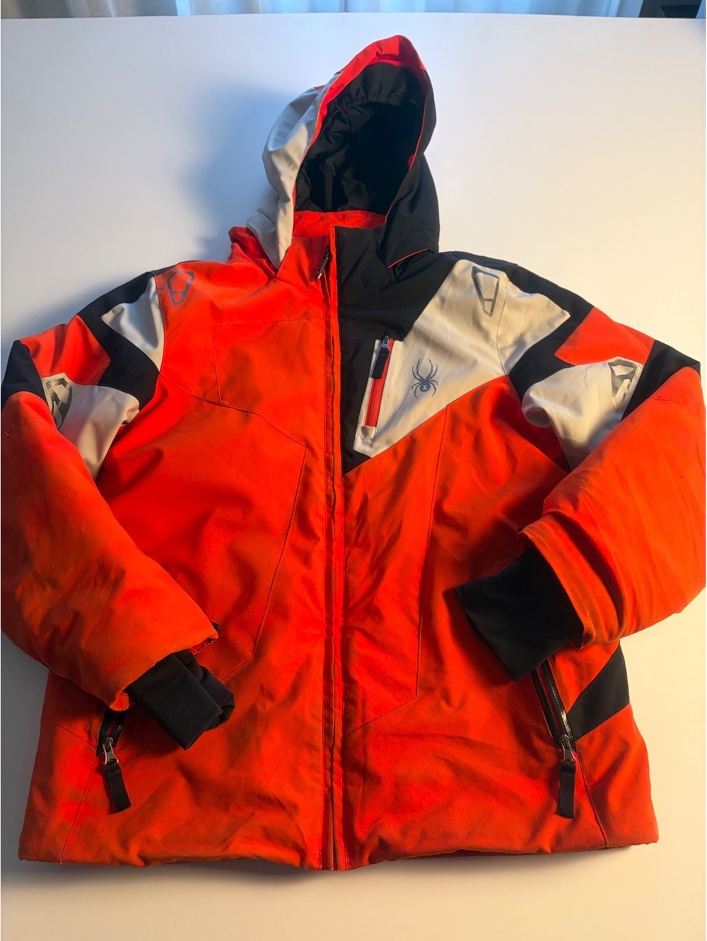 Spyder boy Ski Jacket Orange Black and White Size Large